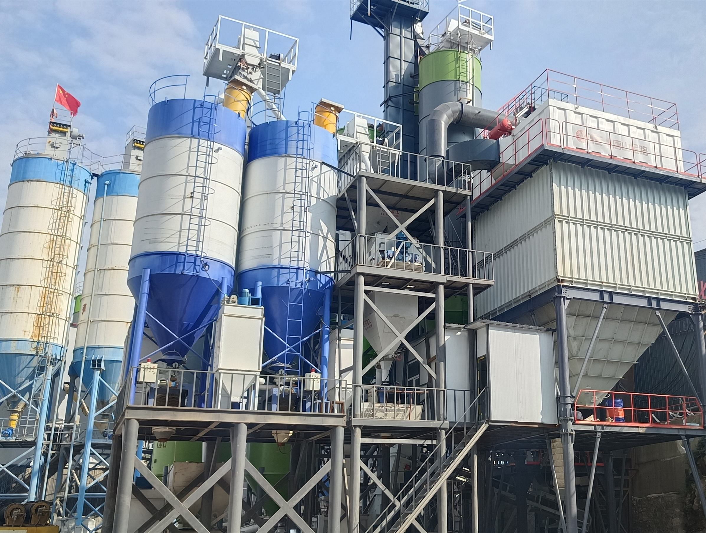 怎樣生產(chǎn)高品質(zhì)機制砂？（干法制砂樓的工藝流程及優(yōu)點）