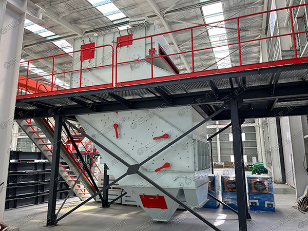 高頻篩，細(xì)物料篩分專家，效率高還不堵孔